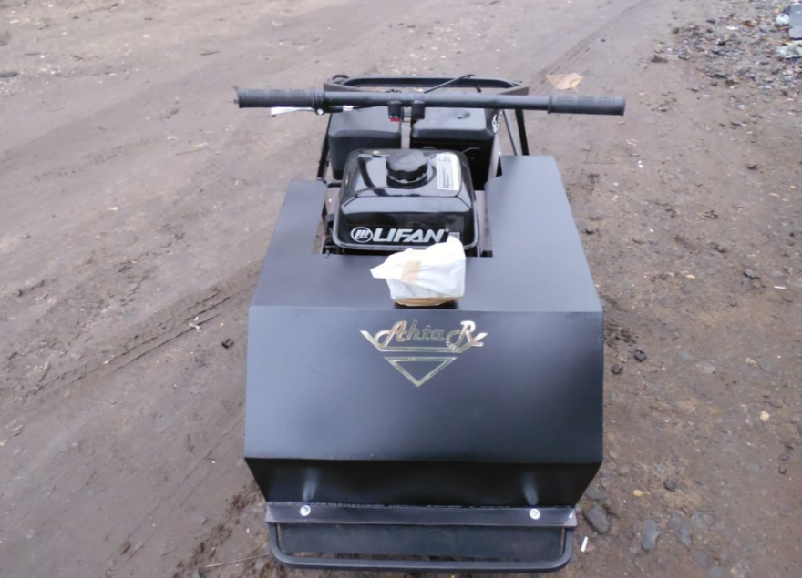 Мотобуксировщик AhtaR Зима 15 л/с с вариатором в Мурманске