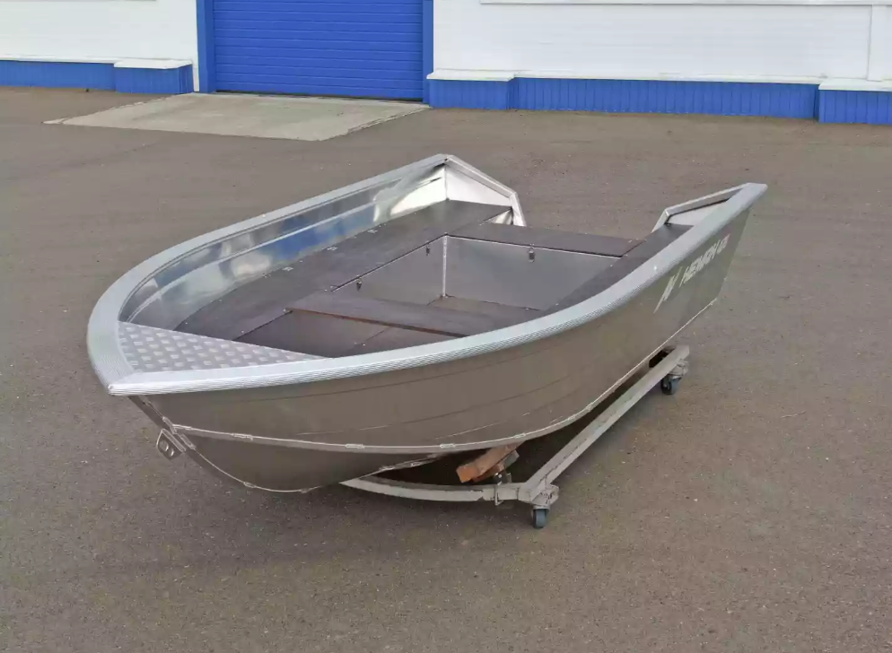 Алюминиевая лодка  Неман-420 в Мурманске