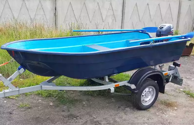 Стеклопластиковая лодка Neman-340 (тримаран) в Мурманске