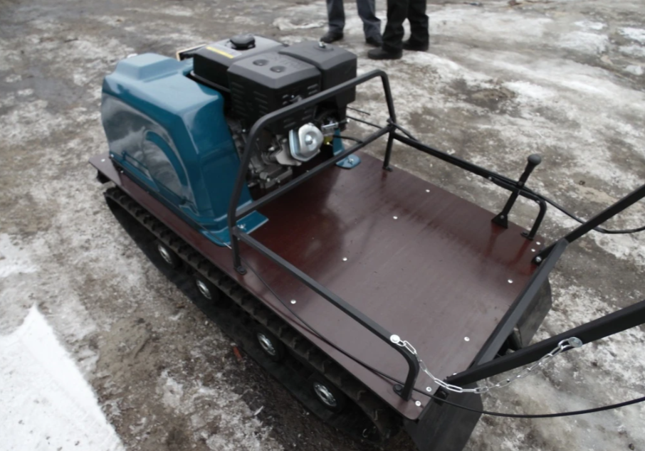 Мотобуксировщик AhtaR LR13 с реверс-вариатором Буран (задний ход) в Мурманске