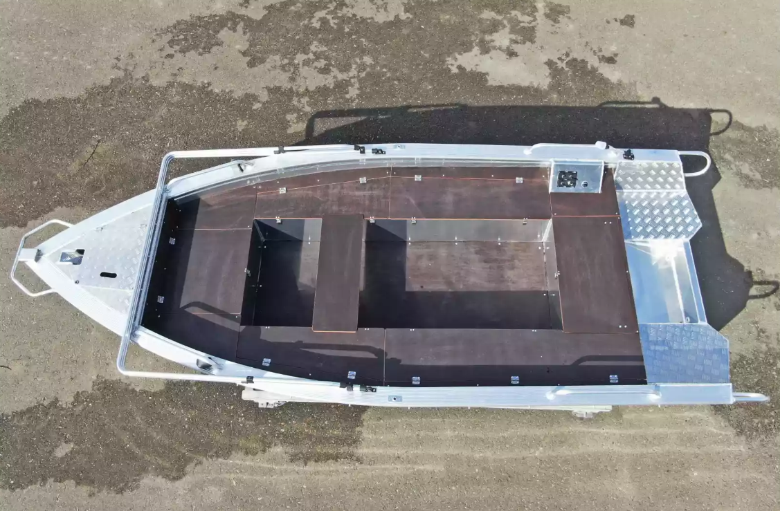 Алюминиевая лодка Wyatboat-390РМ в Мурманске