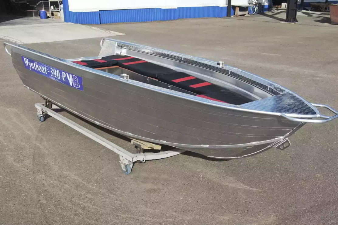 Алюминиевая лодка Wyatboat-390РМ увеличенный борт в Мурманске