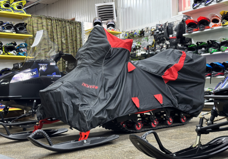 Чехол транспорт. снегохода IKUDZO HUNTER черно-красный Оксфорд ПРЕМИУМ качества с лого IKUDZO в Мурманске