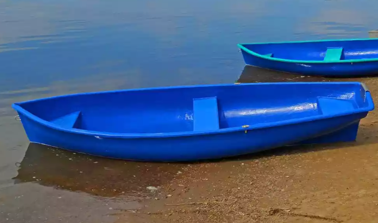 Стеклопластиковая лодка Омуль в Мурманске