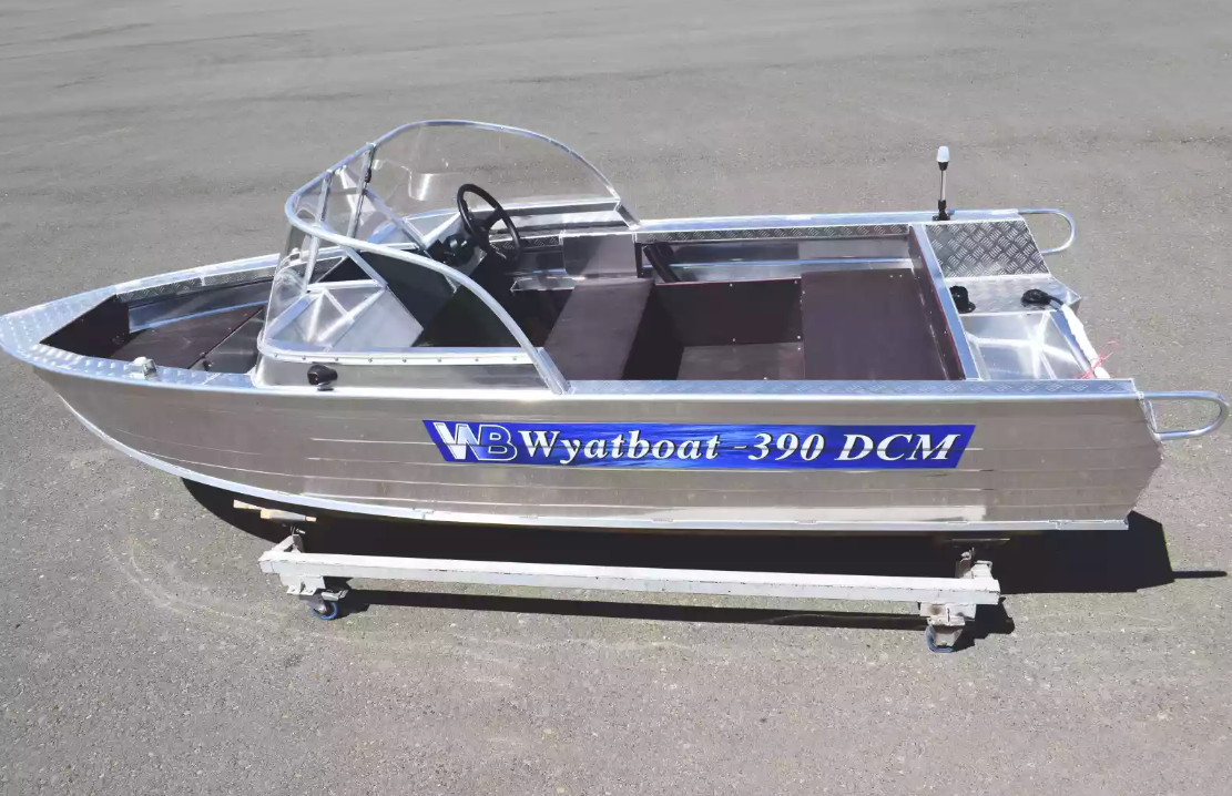 Алюминиевая лодка Wyatboat-390 DCM в Мурманске