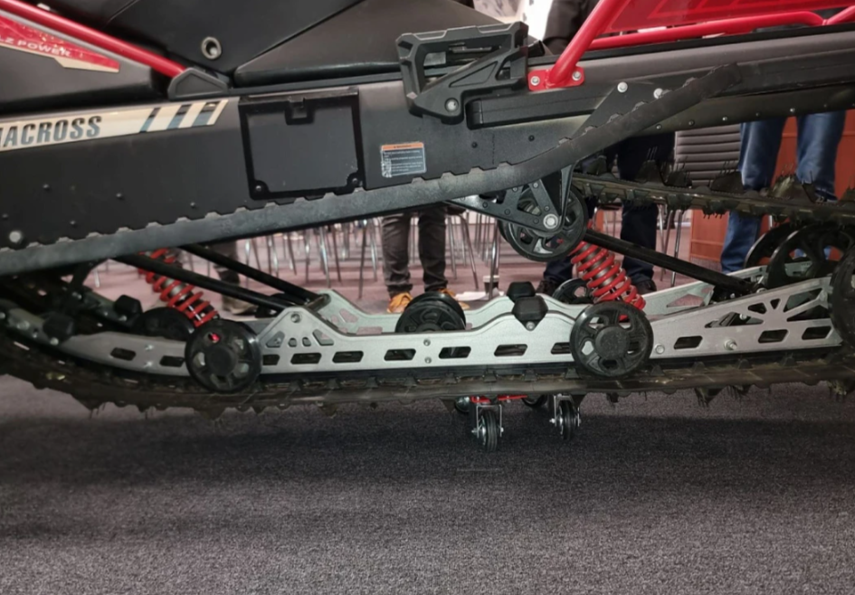 Снегоход AODES Siberiacross 1000 WT 508mm LCD 6.8 в Мурманске