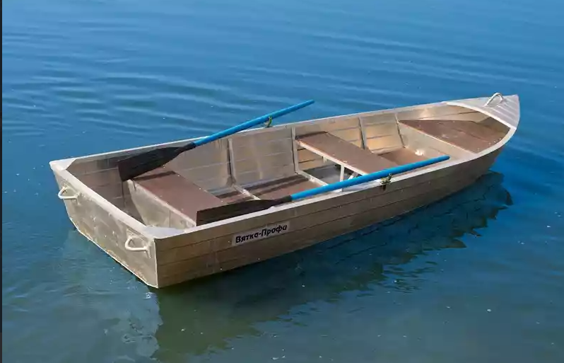 Алюминиевая лодка Вятка-Профи 37 в Мурманске