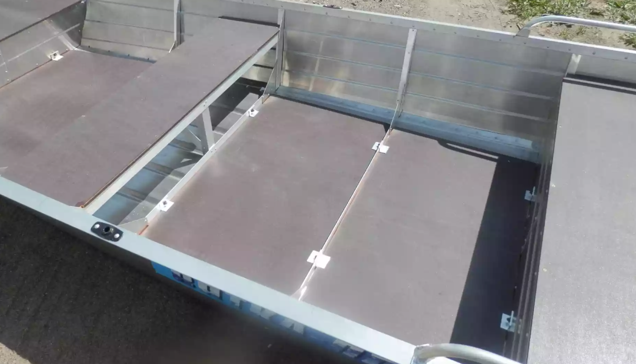 Алюминиевая лодка Вятка-Профи 32 в Мурманске