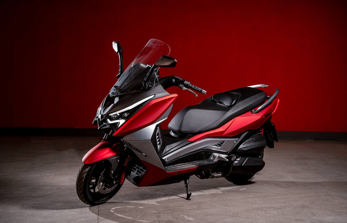 МАКСИСКУТЕР ARIIC 318 в Мурманске