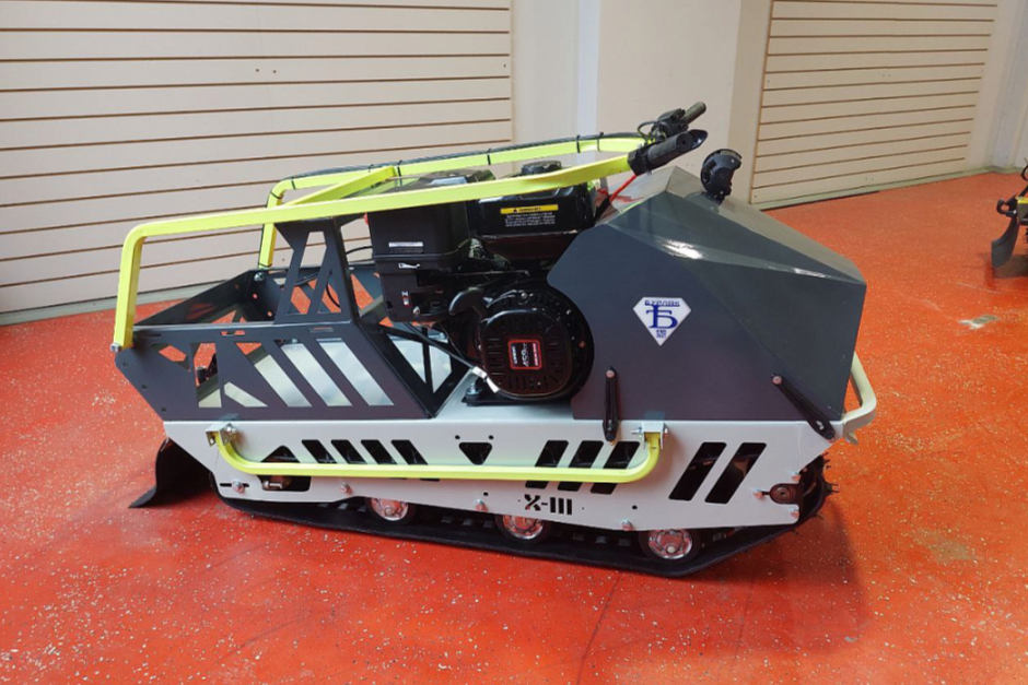 Мотобуксировщик Бурлак Пионер в Мурманске