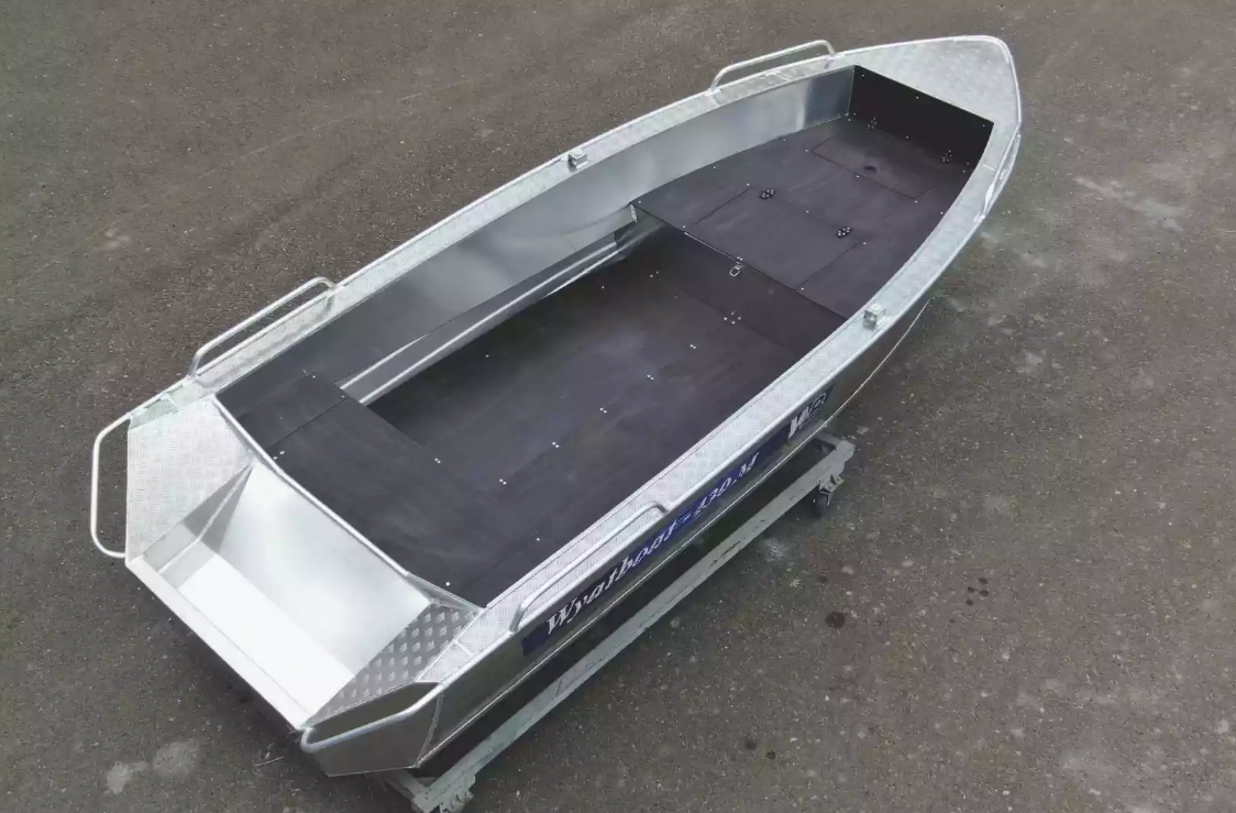 Алюминиевая лодка  Wyatboat-430М FISH в Мурманске