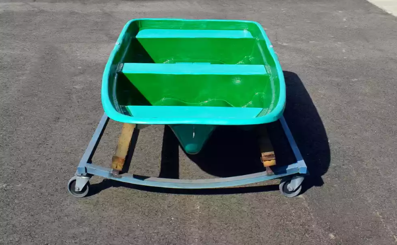 Стеклопластиковая лодка Старт (тримаран) в Мурманске