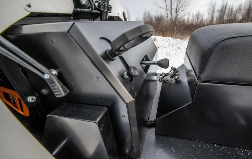 Снегоход АРКТИК 4Т в Мурманске