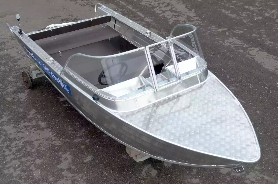 Алюминиевая лодка Wyatboat-390 Pro в Мурманске