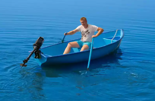 Стеклопластиковая лодка Омуль в Мурманске