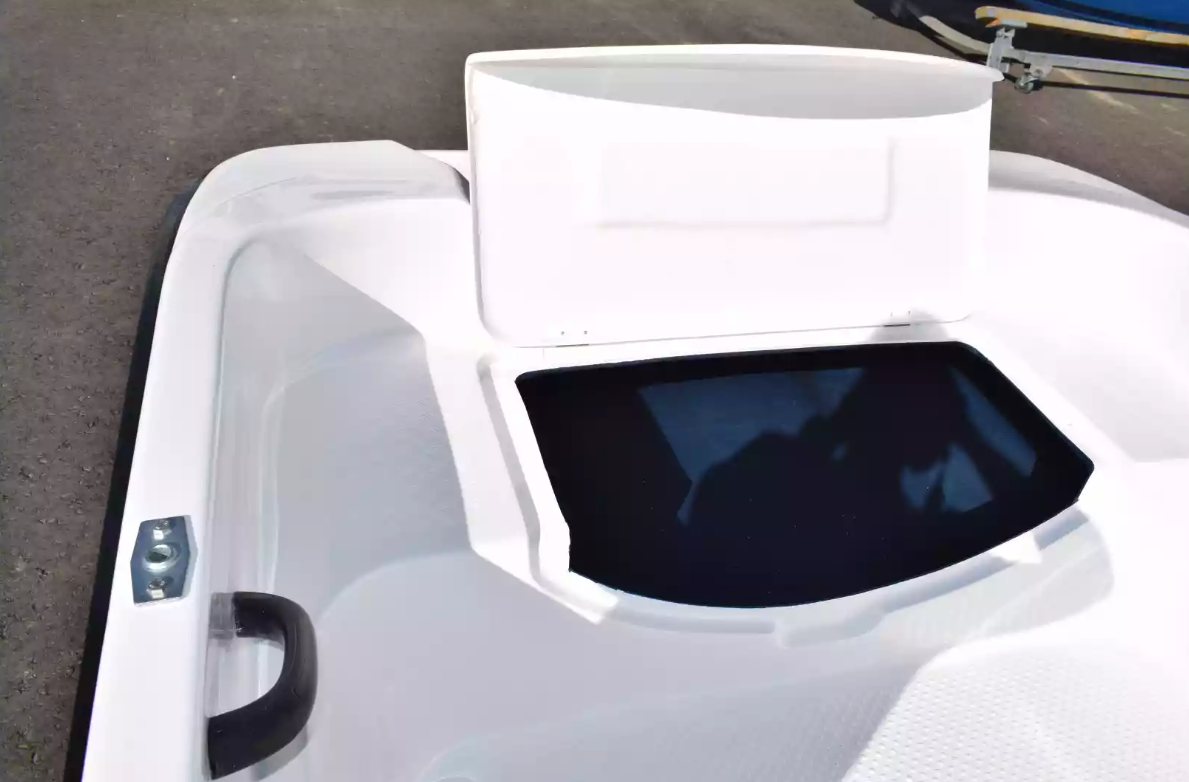 Стеклопластиковая лодка Пингвин (тримаран) в Мурманске