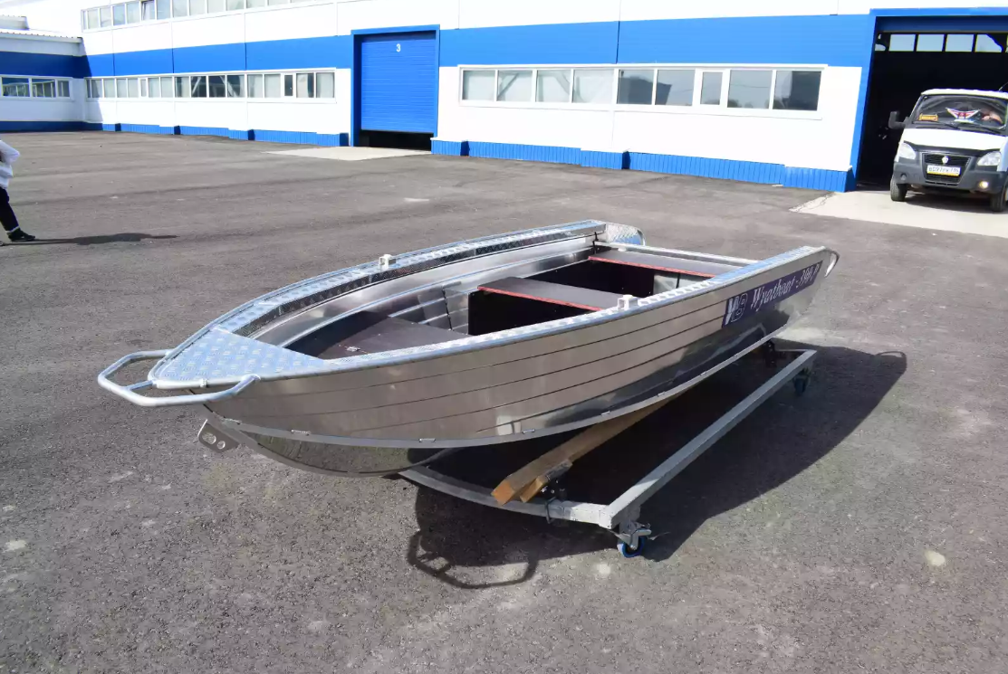 Алюминиевая лодка Wyatboat-390 P в Мурманске
