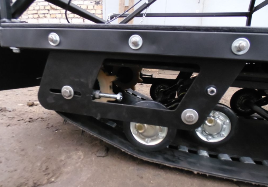 Мотобуксировщик AhtaR Зима 15 л/с с вариатором в Мурманске