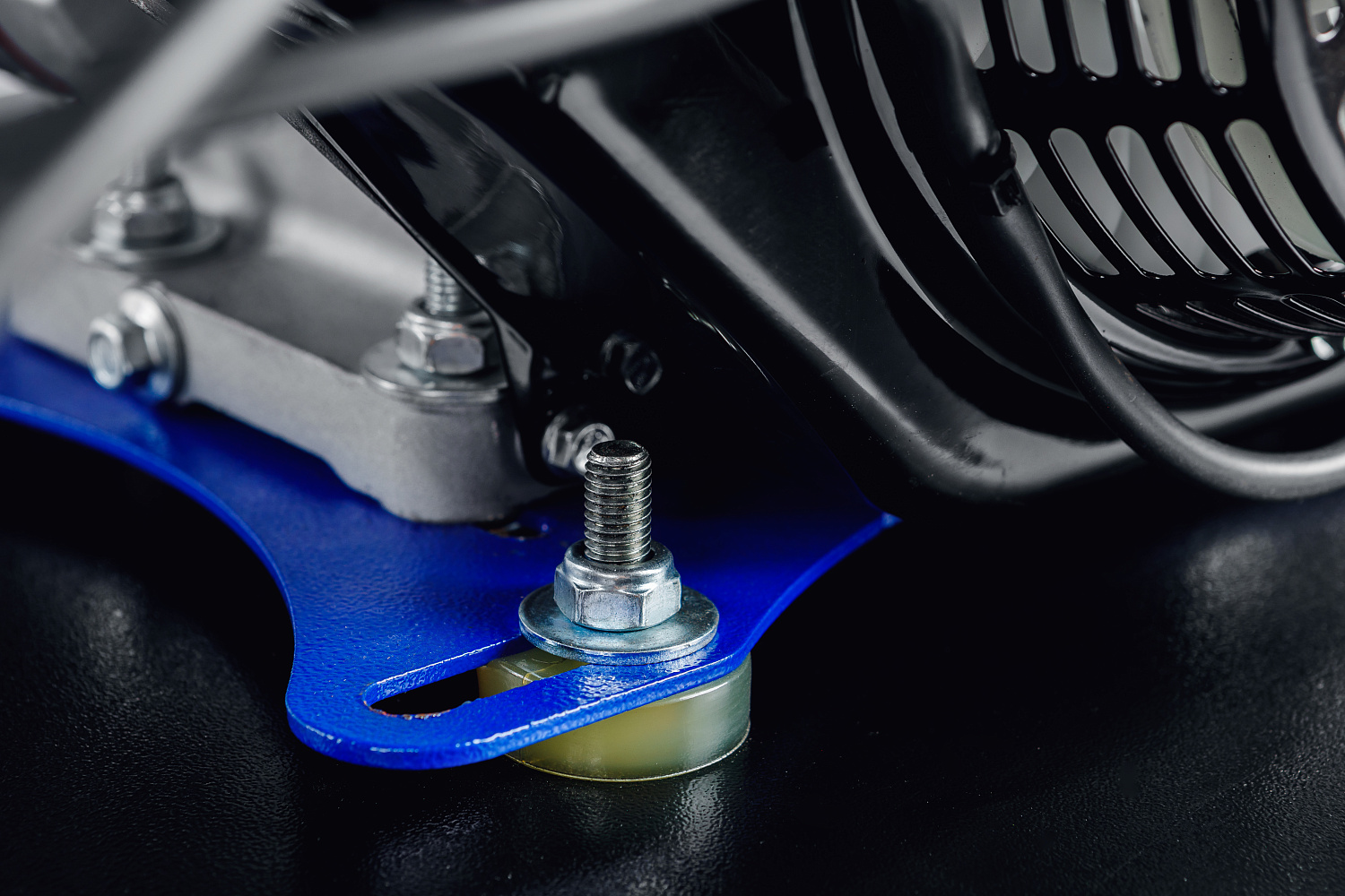 МОТОБУКСИРОВЩИК IKUDZO LONG 2.0 1700/500 EKR19 в Мурманске