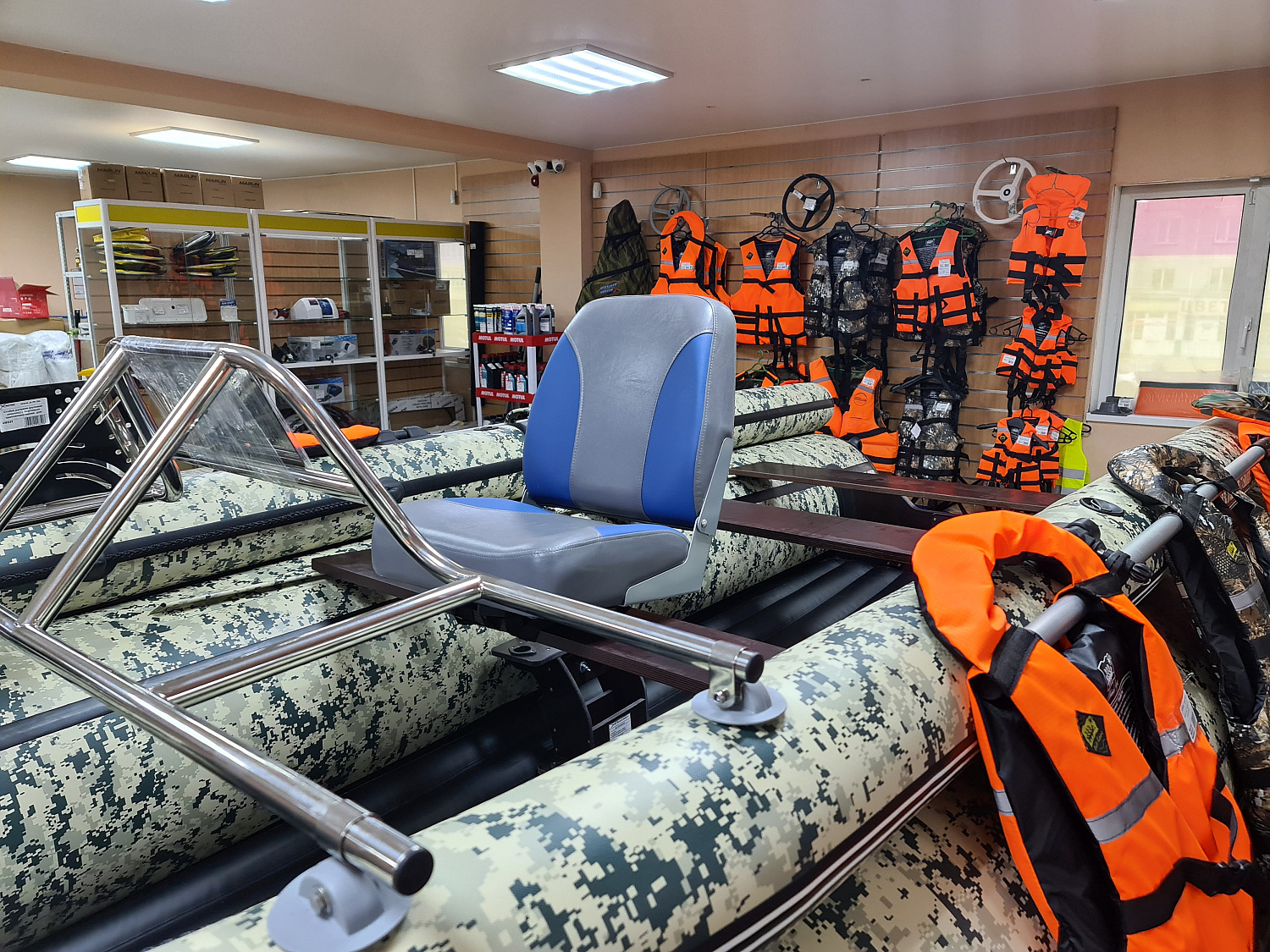 КРЕСЛО МЯГКОЕ РАСКЛАДНОЕ С ПОВОРОТНЫМ МЕХАНИЗМОМ ДЛЯ ЛОДОК в Мурманске