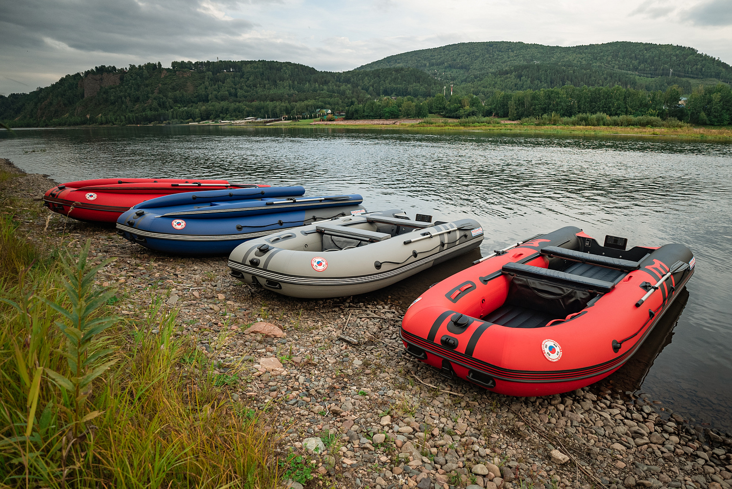 Лодка MISHIMO RIVER FJET PRO 430  под водомет в Мурманске