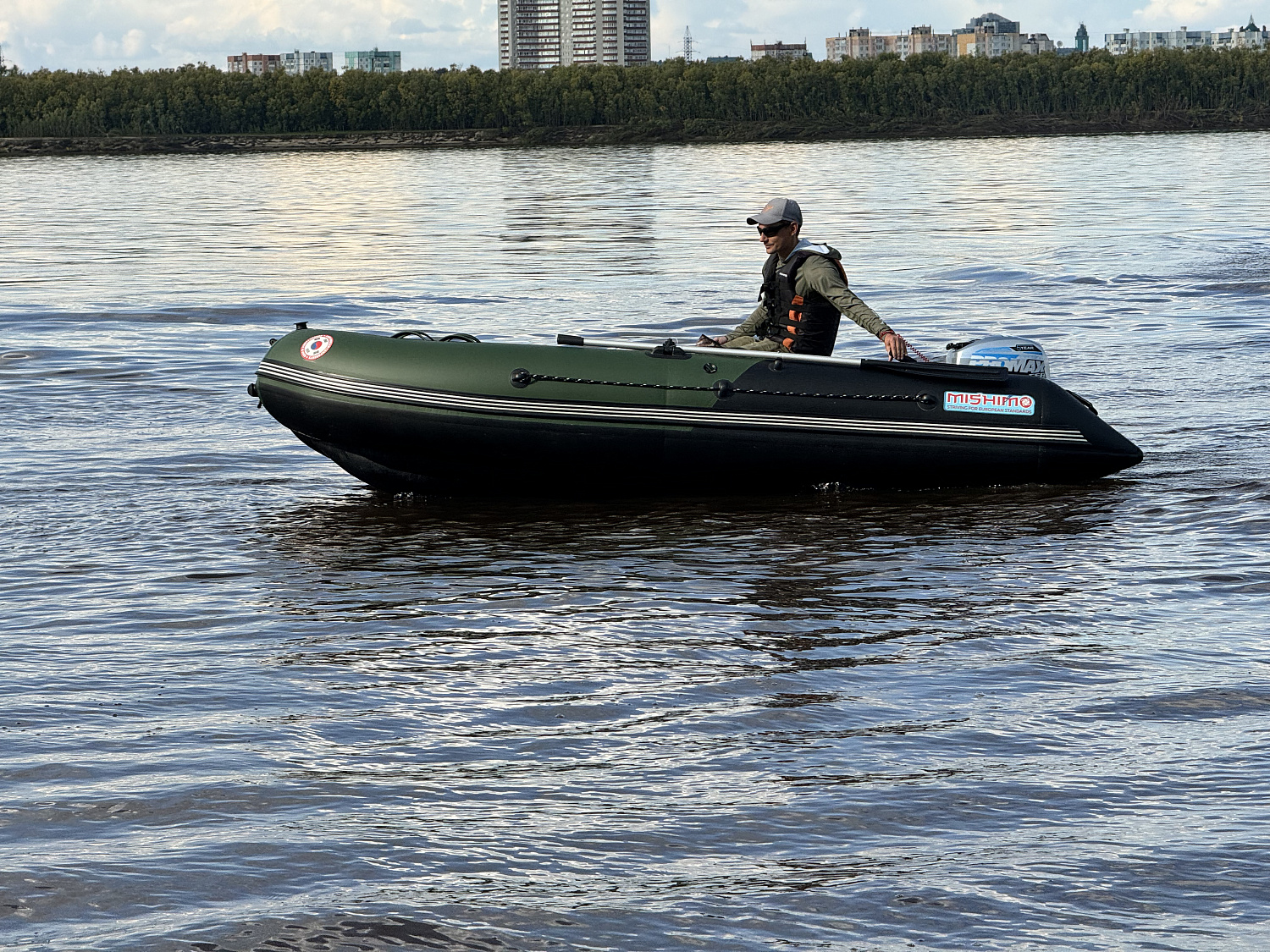 Лодка MISHIMO BIG FLOOR 380 в Мурманске