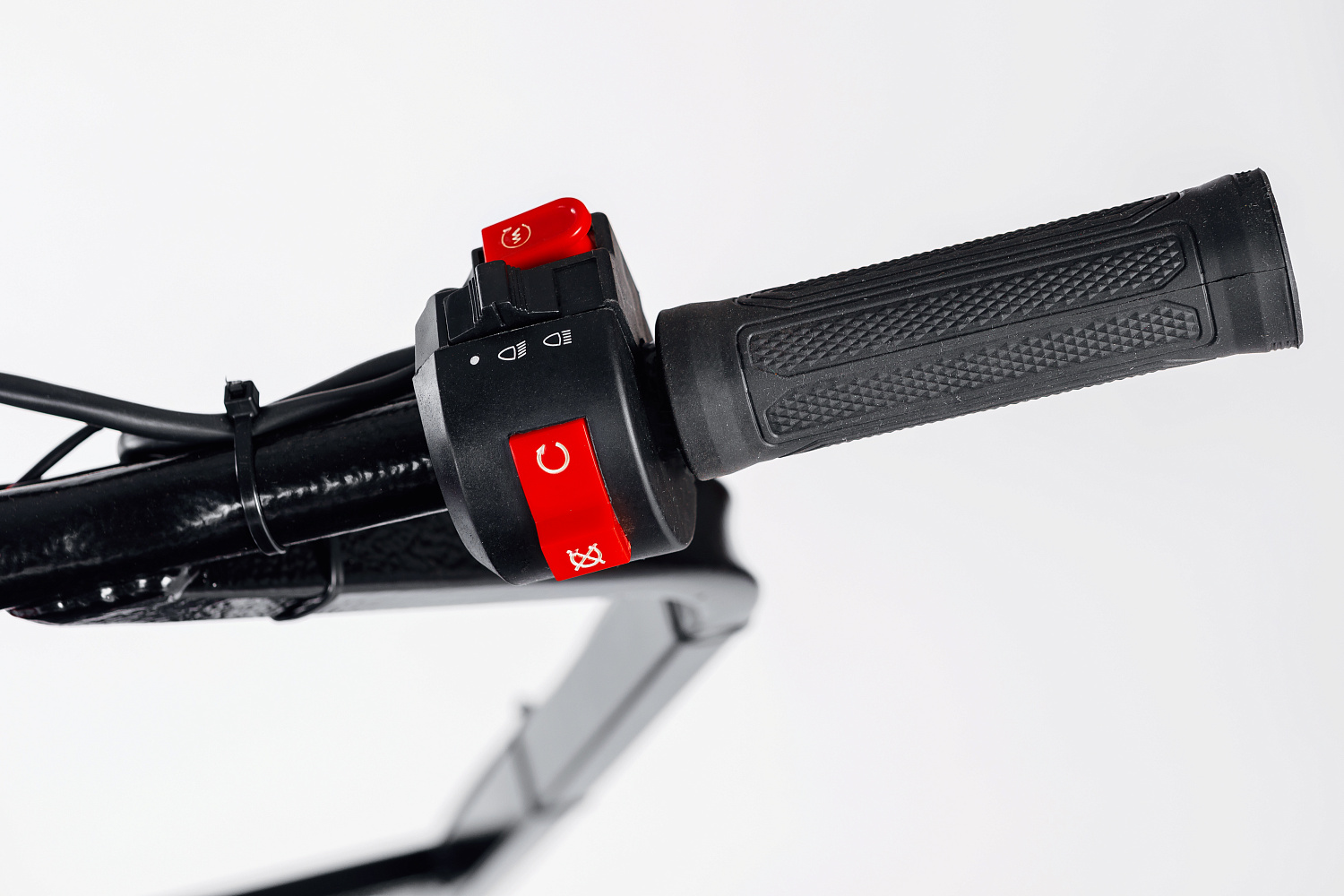 МОТОБУКСИРОВЩИК IKUDZO LONG 2.0 1700/500 EKR19 в Мурманске