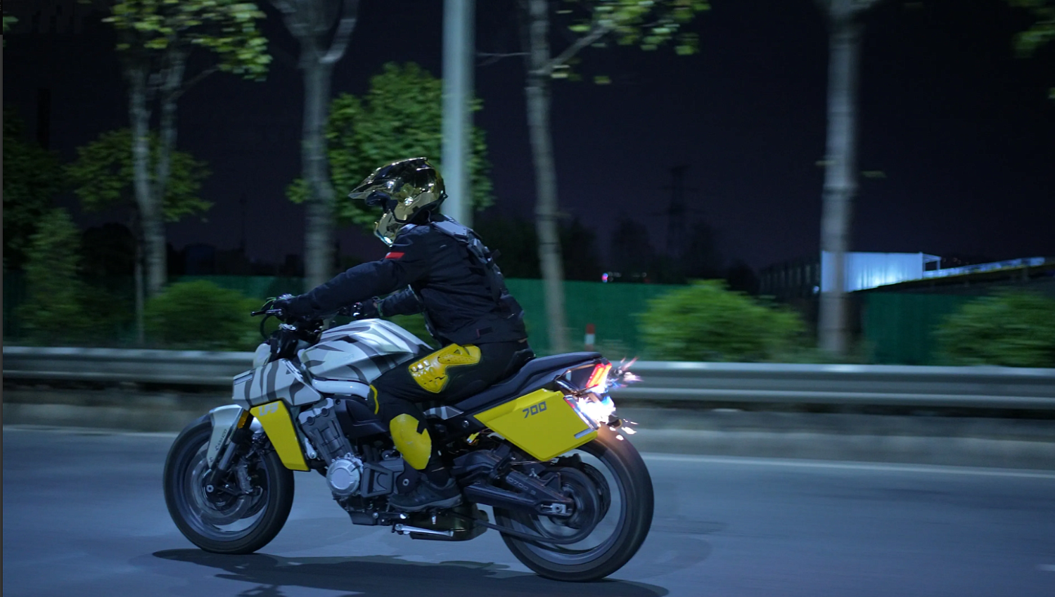 Мотоцикл Benda LFS 700 в Мурманске