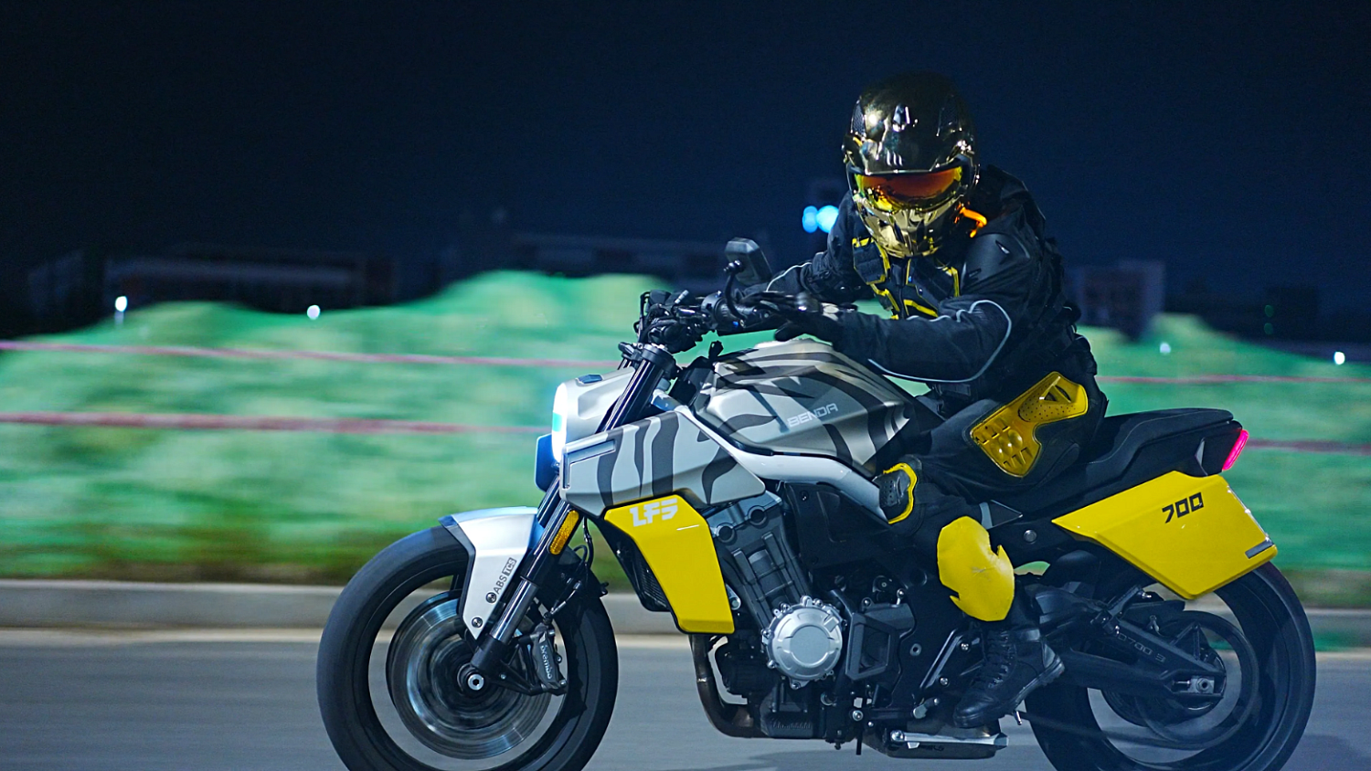 Мотоцикл Benda LFS 700 в Мурманске